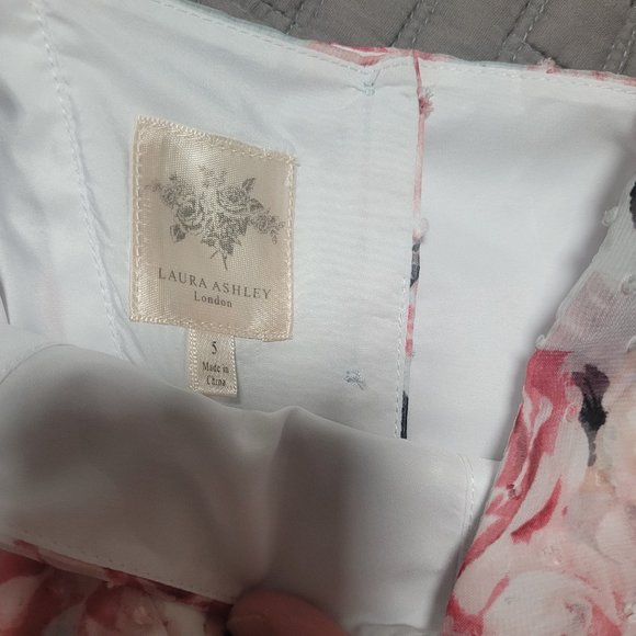 LAURA ASSHLEY RUFFLE LITTLE GIRLS 5 DRESS - Picture 5 of 9